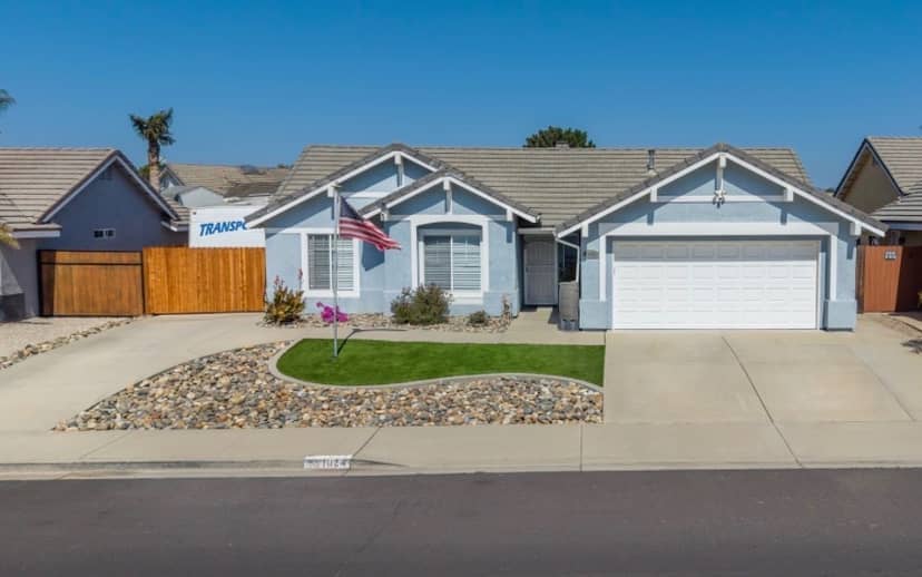AFFORDABLE -MOVE IN READY!