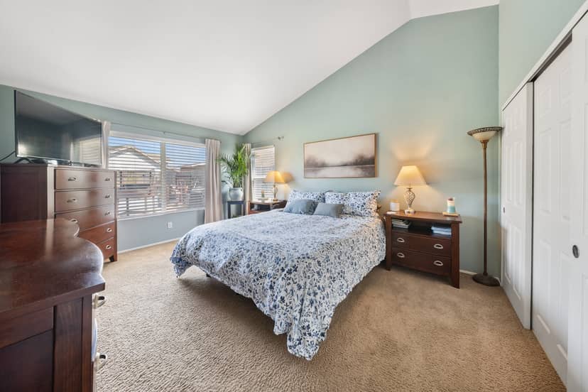 AFFORDABLE -MOVE IN READY! 12