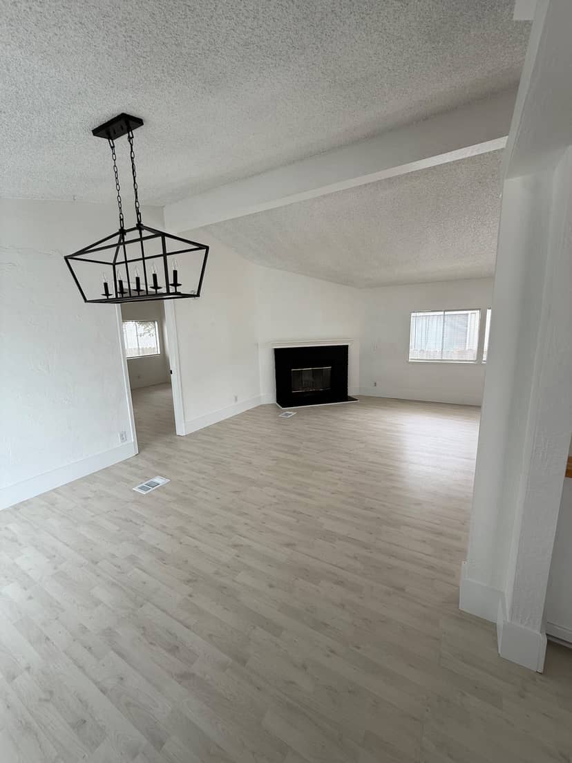 Affordable and move-in-ready opportunity in Lompoc! 5