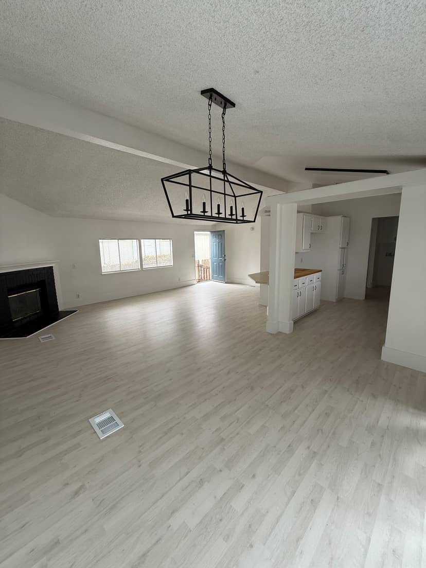 Affordable and move-in-ready opportunity in Lompoc! 6