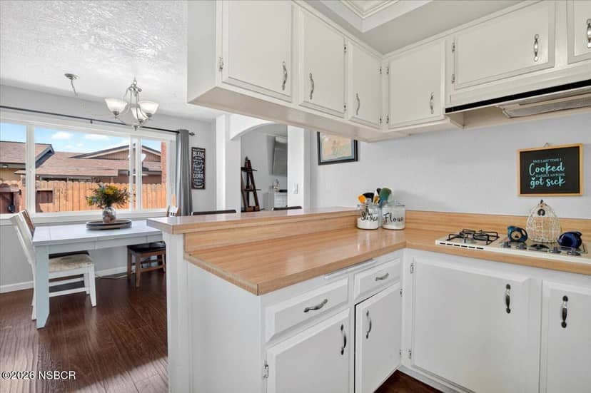 3-bed home on Antares Avenue 6