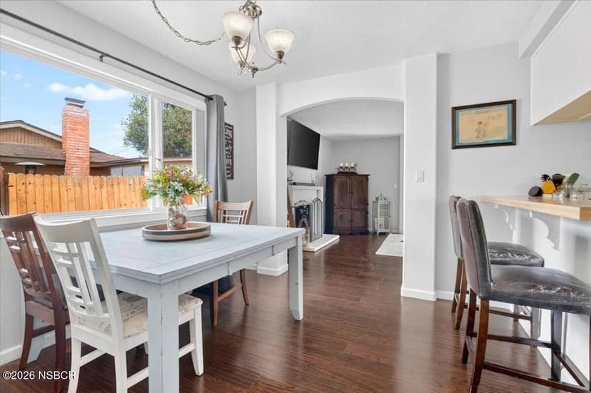 3-bed home on Antares Avenue 9