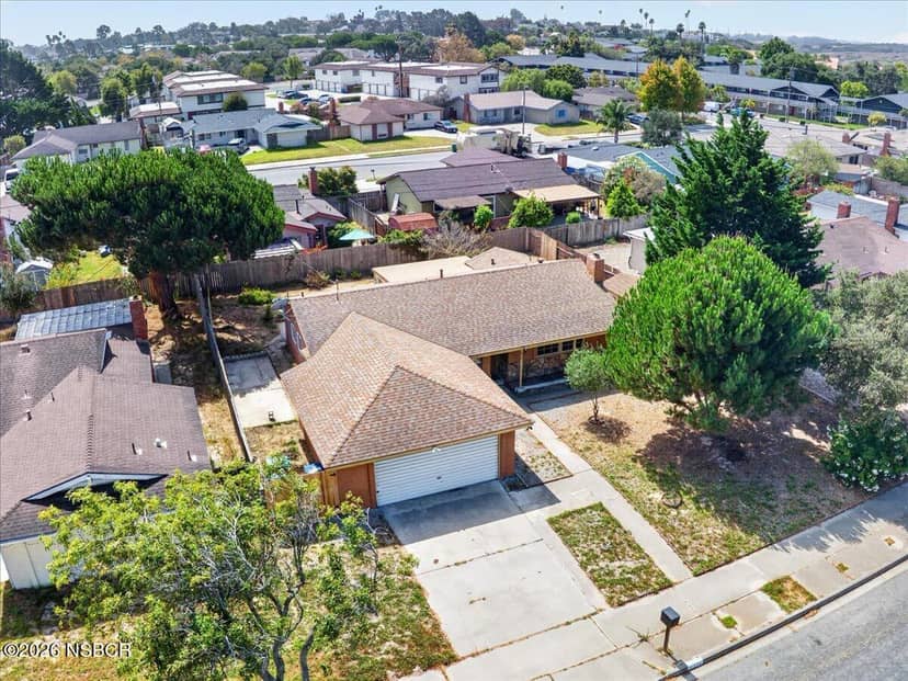 4-bed home on Altair Avenue 3