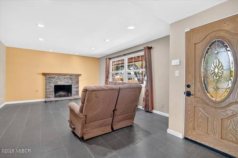 4-bed home on Altair Avenue 6